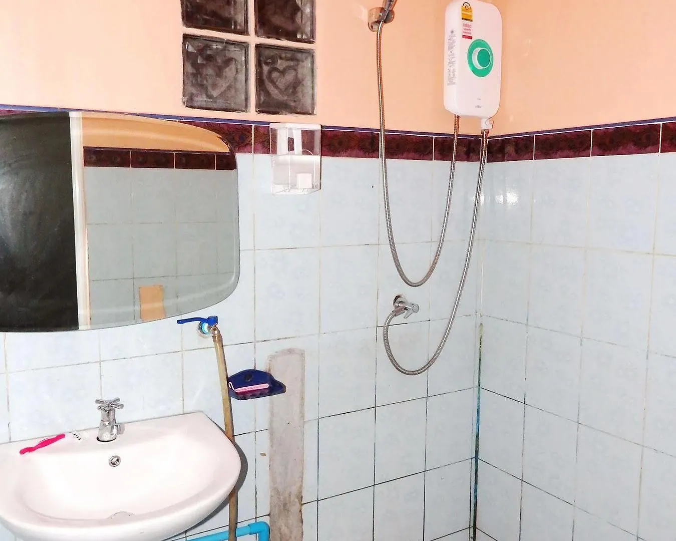 Jinda Hostel Ko Lanta 泰国