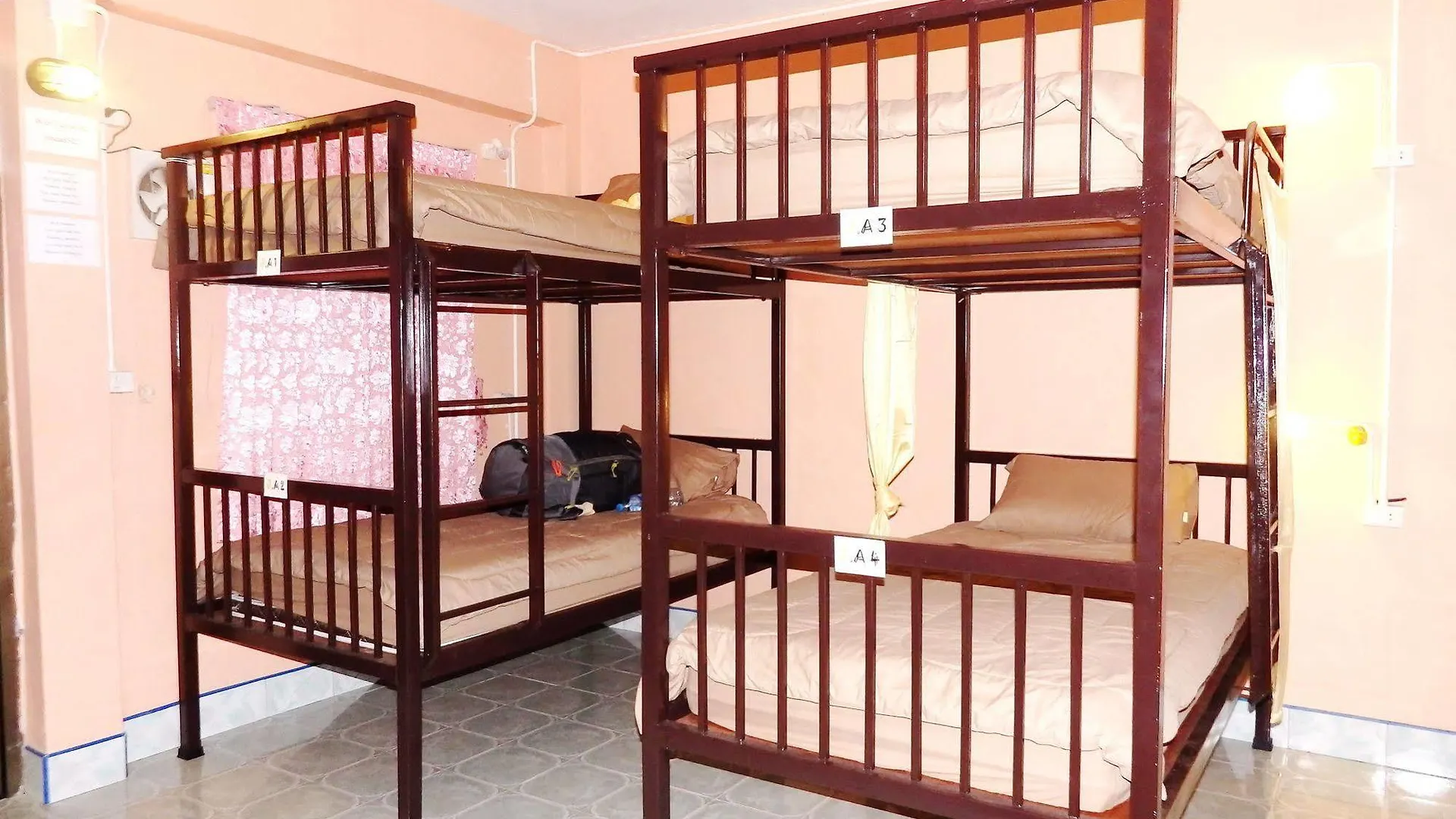Jinda Hostel Ko Lanta