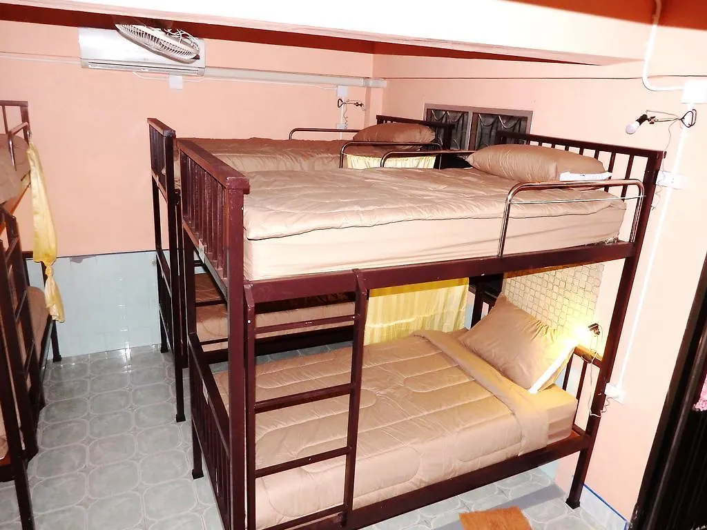 Jinda Hostel Ko Lanta