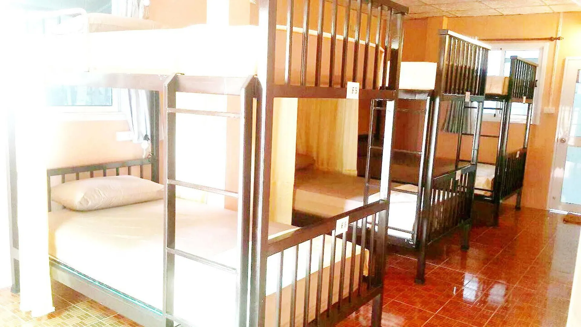 Jinda Hostel Ko Lanta
