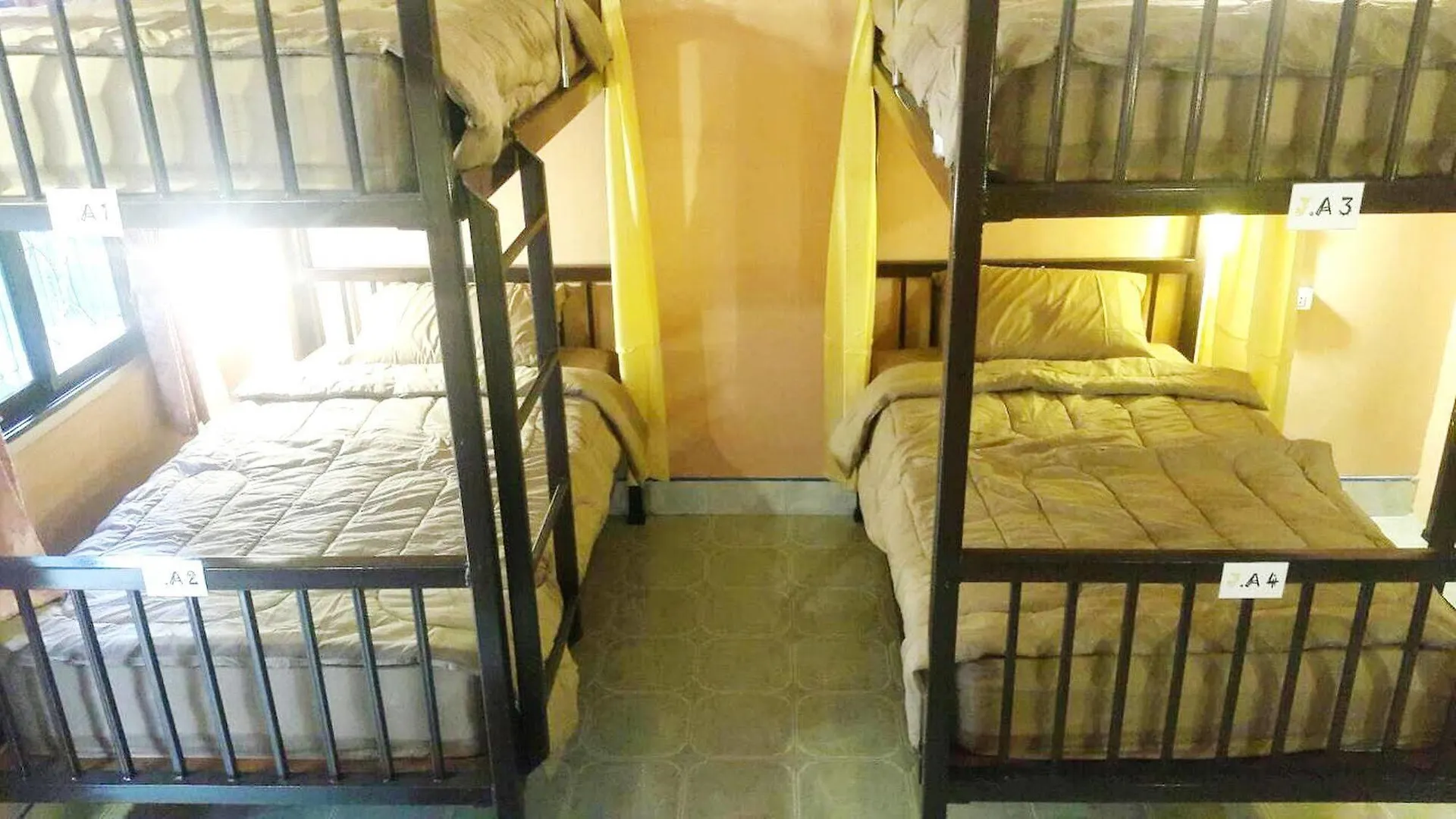 Jinda Hostel Ko Lanta