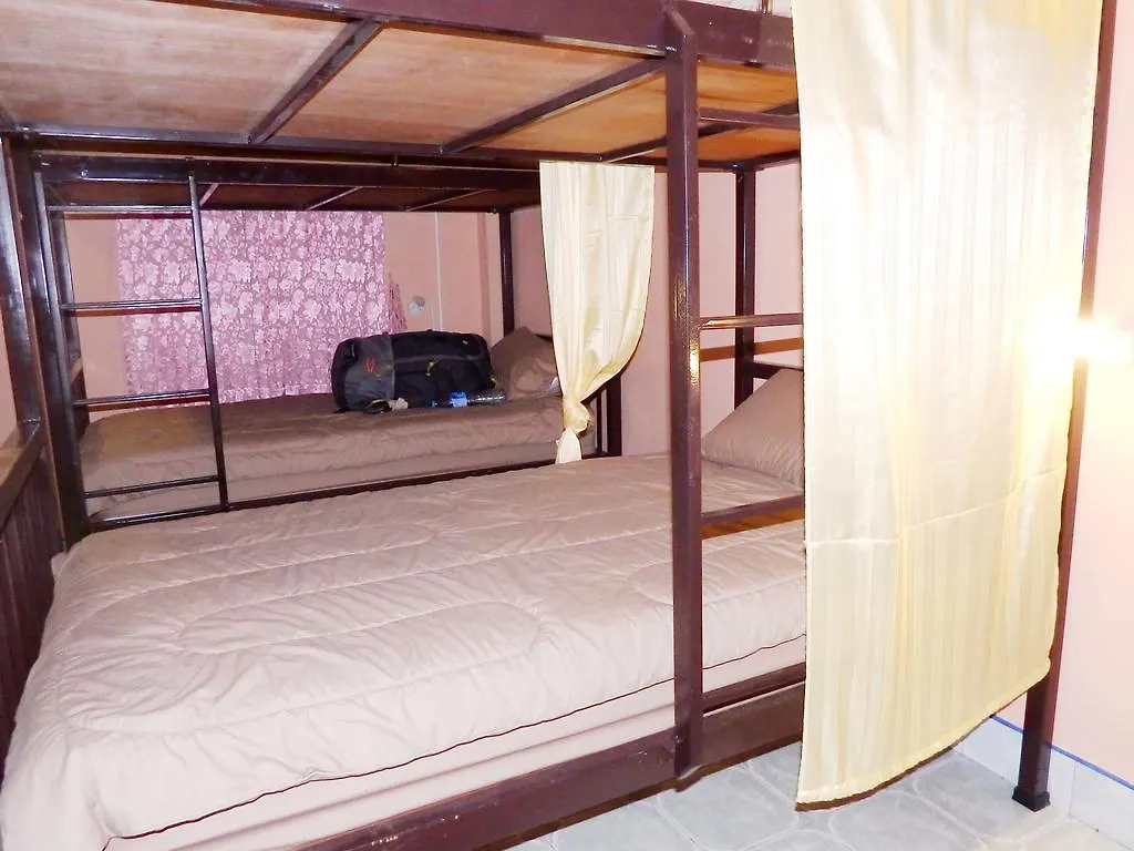 Jinda Hostel Ko Lanta Tailândia